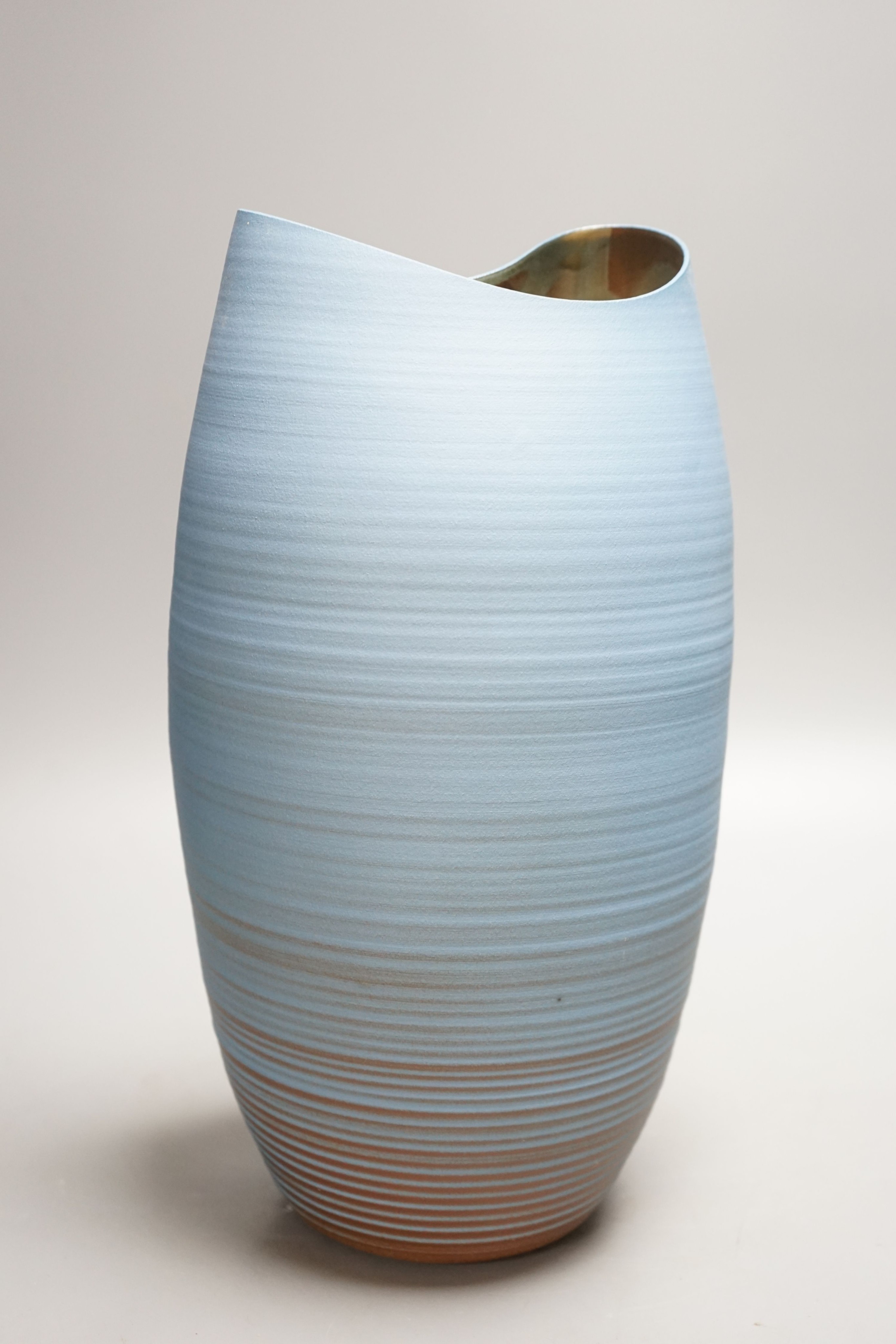 Nicholas Arroyave-Portela (b.1972), a thrown ‘crumpled’ ceramic vase 37cm